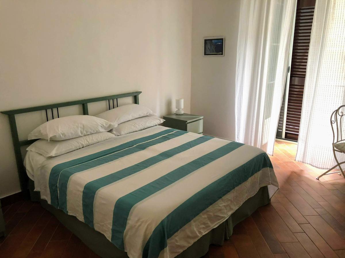 Bed and Breakfast Le Stanze Di Dolly Nápoles Exterior foto
